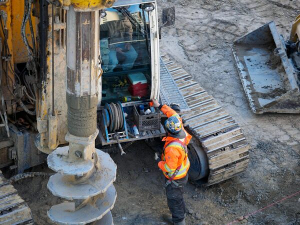 Heavy Machinery and Industrial Items - Image 2